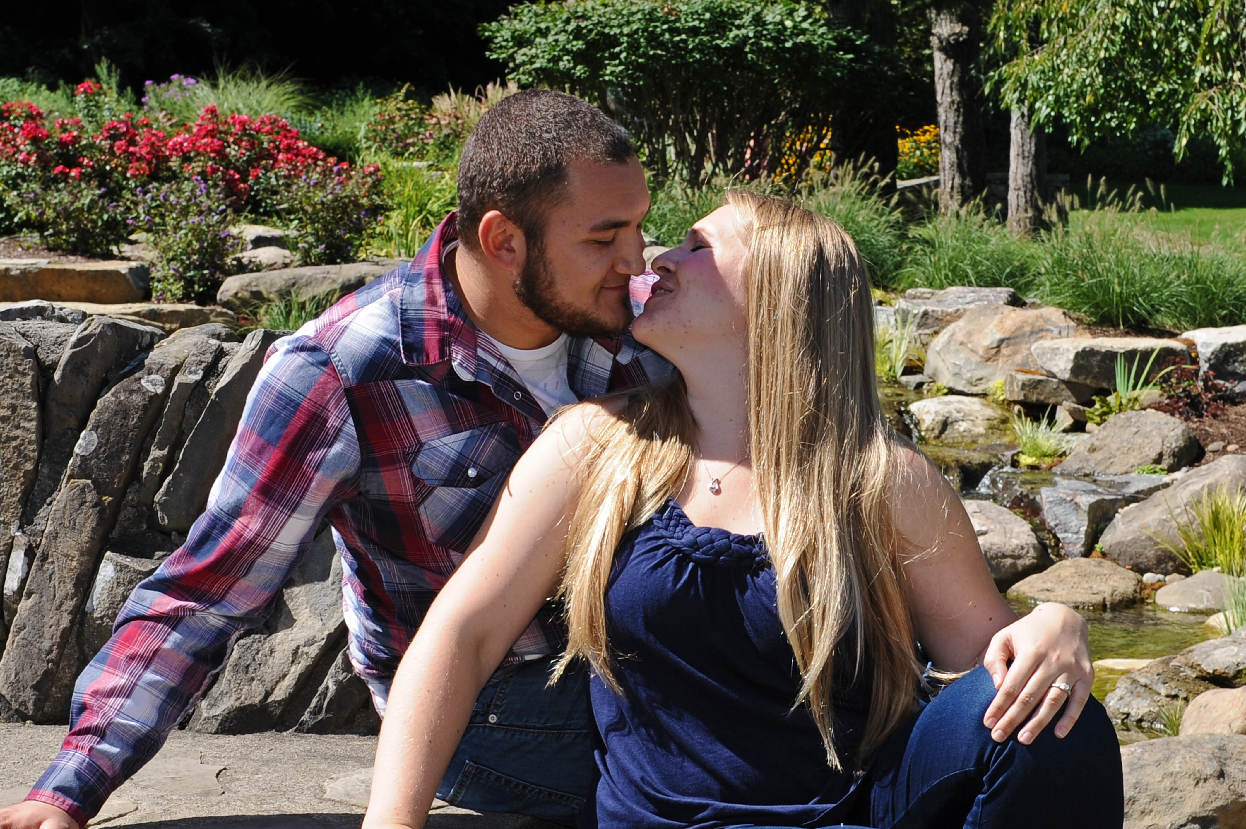 Schenectady Rose Garden Engagement Session