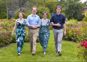 family portrait session at The Rose Garden, Schenctady NY